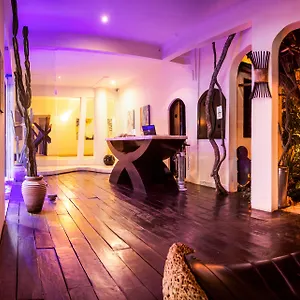 4* מלון Kinbe Boutique
